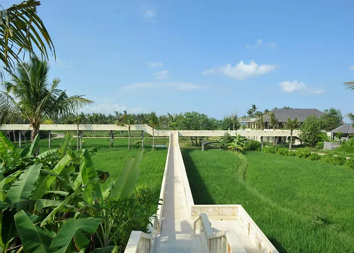 Komaneka At Resort