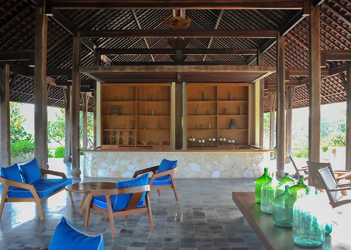 Resort Komaneka At