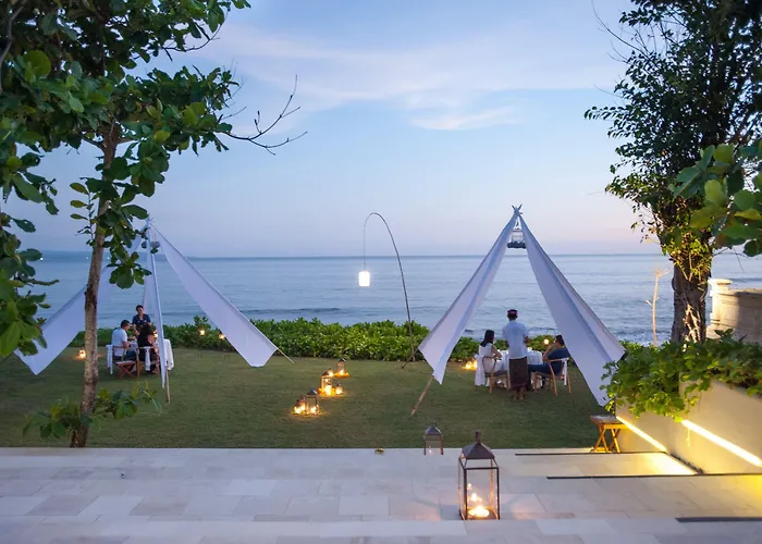 Komaneka At Resort 5*